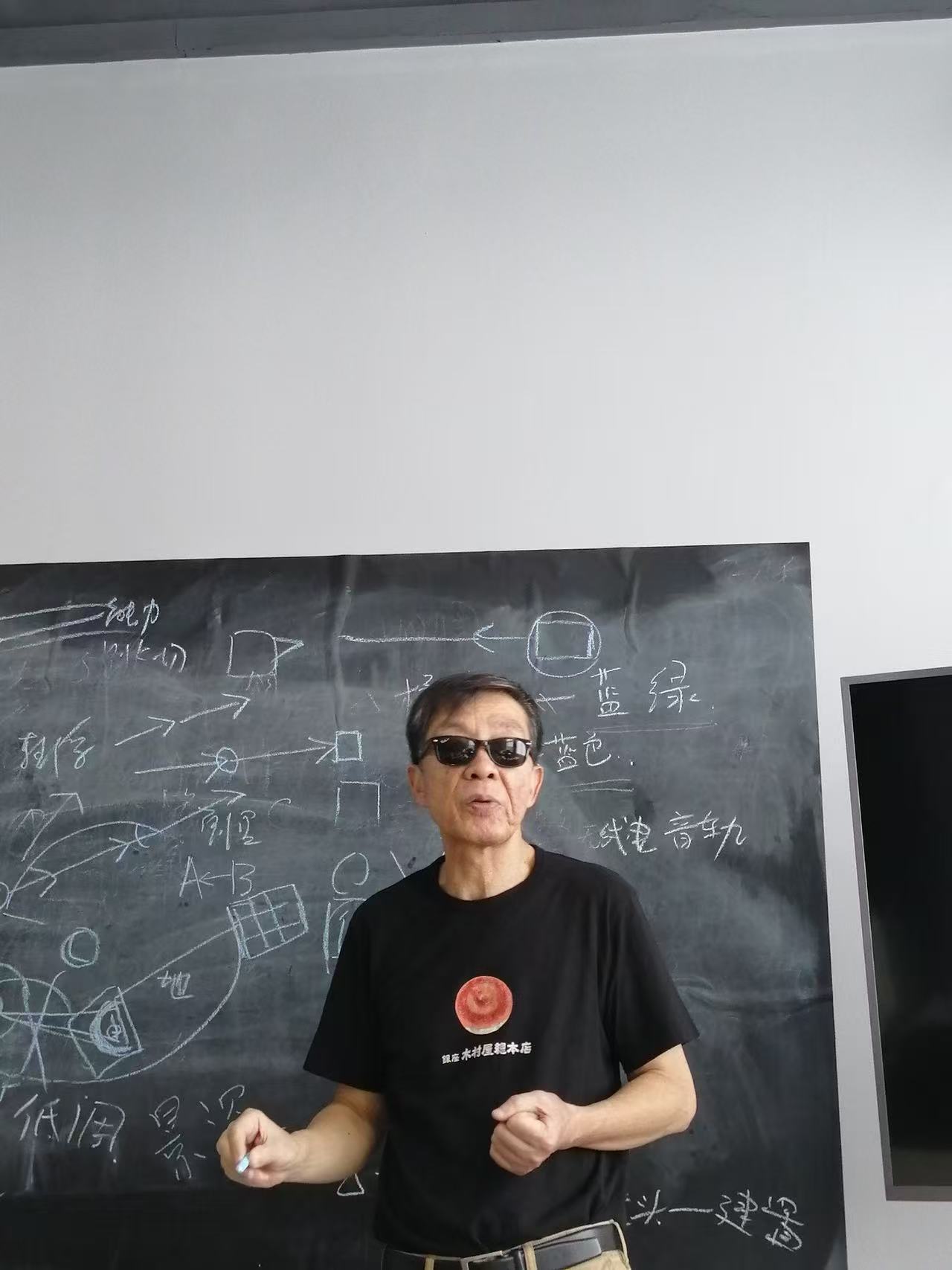 754b88109347c5cb4ee3a96f315f6d5.jpg